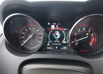 Jaguar F-Type Coupe Facelifting MY21 2.0 i4 Turbo 300KM 2020 Jaguar F-Type JAGUAR F-TYPE CHECKERED FLAG RWD AUTOMATICP300 RWD AUTOMATIC, zdjęcie 10