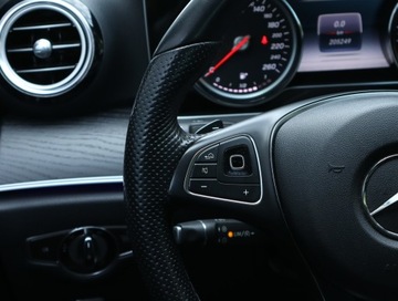 Mercedes Klasa E W213 Cabrio 2.0 200 184KM 2018 Mercedes E E 200, Automat, Skóra, Navi, Klima, zdjęcie 18