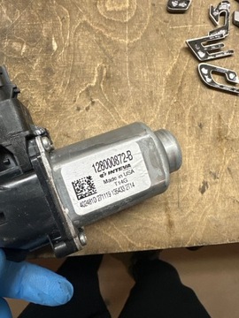 DODGE CHARGER 2020 MOTOREK ZVEDÁNÍ OKNO DVEŘE ZADNÍCH