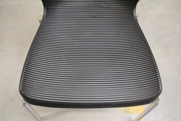 КОМПЛЕКТ: СТОЛ для помещения + 2 СТУЛА