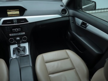 Mercedes Klasa C W204 Limuzyna 1.8 200 CGI BlueEFFICIENCY 184KM 2011 Mercedes C C 200, Salon Polska, Serwis ASO, zdjęcie 7