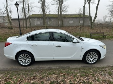 Opel Insignia I Sedan 2.0 CDTI ECOTEC 160KM 2009 Opel Insignia COSMO 2.0 CDTI 160 KM Navi Alu18'', zdjęcie 10