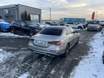 Mercedes Klasa E W213 Limuzyna Facelifting 2.0 220d 200KM 2023 Mercedes E 220 AMG Diesel mHEV 4Matic Kamera, zdjęcie 1