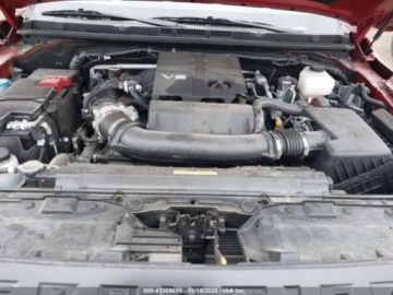 Nissan 2023 Nissan Frontier 2023r., 4x4, 3.8L 3.8 Benzyna 310KM, zdjęcie 10