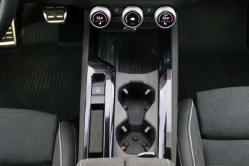 Skoda Superb IV Kombi Plug-in 1.5 TSI iV Plug-In 204KM 2026 Skoda Superb Sportline 1,5 TSI PHEV(268 KM) Duzy Rabat Dowolna Konfigura, zdjęcie 24