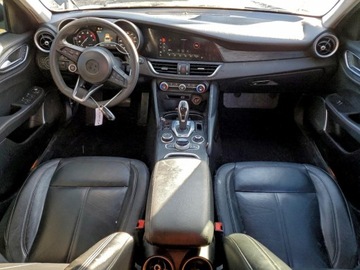Alfa Romeo Giulia II Sedan Facelifting 2.0 Turbo 280KM 2020 Alfa Romeo Giulia 2020 2.0 Benzyna 280KM, zdjęcie 8