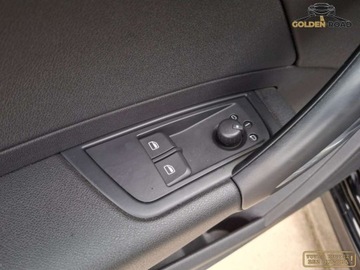 Audi A1 I Hatchback 3d 1.2 TFSI 86KM 2011 Audi a1 1,2 tsi 86KM S-line skora xenon alu grz.fot oplacony 1.2 Benzyna, zdjęcie 14