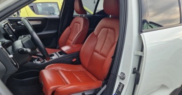Volvo XC40 Crossover 2.0 D4 190KM 2018 Volvo XC 40 2.0d 190KM AWD 4x4 Salon PL Momentum 2.0 Diesel 190KM, zdjęcie 33