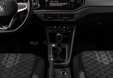 Volkswagen Taigo 1.5 TSI 150KM 2024 Volkswagen Taigo 1.5TSI 150KM R-Line DSG, Podgrzewane Fotele, Reflektory L, zdjęcie 16