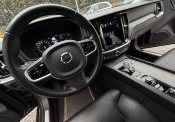 Volvo V60 II  2020 Volvo V60 B4 197KM INSCRIPTION BLIS navi BEZWYPADKOWY automat, zdjęcie 27