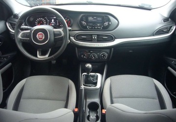 Fiat Tipo II Sedan 1.4 95KM 2019 Fiat Tipo Fiat Tipo II I wlasciciel, Salon PL, serwis 1.4 Benzyna 95KM, zdjęcie 14