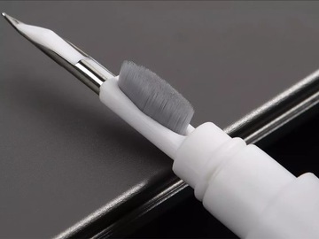 НАБОР ОЧИСТИТЕЛЯ ДЛЯ ЧИСТКИ НАУШНИКОВ И МАЛЕНЬКОЙ ЭЛЕКТРОНИКИ