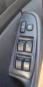 Toyota Avensis II Sedan 2.2 D-4D 177KM 2005 Toyota Avensis SALON PL D4D 177KM 2.2 Diesel 177KM, zdjęcie 11