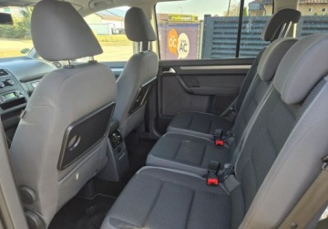 Volkswagen Touran II 1.6 TDI 105KM 2011 Volkswagen Touran Sprowadzony Ubezpieczony Zarejestrowany 1.6 Diesel, zdjęcie 10