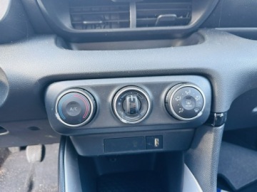 Toyota Yaris IV Hatchback 1.5 Dynamic Force 125KM 2022 Toyota Yaris 1.5benz 125KM/Salon PL/I WŁ/FV23%, zdjęcie 13