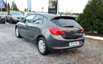 Opel Astra J GTC 1.6 SIDI Turbo ECOTEC 170KM 2013 Opel Astra Czujniki, Multifunkcja, Tempomat, G..., zdjęcie 3