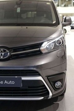 Toyota 2022 Toyota Proace Verso Verso 2.0 D4-D Long Family Aut. 2.0 Diesel 177KM, zdjęcie 20