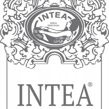 CAMOMILA INTEA ОСВЕЩАЮЩИЙ СПРЕЙ РОМАШКА 100МЛ