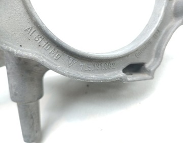 UCHYCENÍ DRŽÁK PUMPY SEKUNDÁRNÍ VZDUCHU PORSCHE CAYENNE 7L5131082