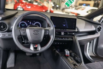 Toyota C-HR II SUV 2.0 Hybrid Dynamic Force 197KM 2024 Toyota C-HR 2.0 Hybrid Dynamic Force GR Sport 2.0 Hybryda 197KM, zdjęcie 16