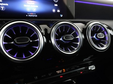 Mercedes CLA C118/X118 Shooting Brake Facelifting 1.3 200 163KM 2023 Mercedes CLA 200 automat full LED skóra/alcantara, zdjęcie 27