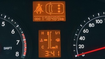 Toyota Avensis III Wagon 1.8 Valvematic 147KM 2011 Toyota Avensis 1.8 Benzyna Moc 147KM, zdjęcie 21