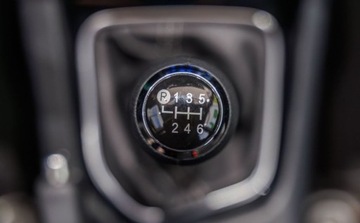 Toyota Auris II Hatchback 5d Facelifting 1.33 Dual VVT-i 99KM 2015 Toyota Auris 1.33 VVT-i Active 1.3 Benzyna 99KM, zdjęcie 25