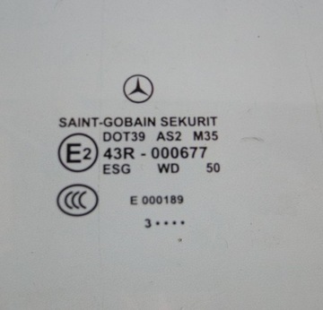 MERCEDES CLS 218 SKLO (OKNO) W DVEŘE PŘEDNÍ PRAVÉ