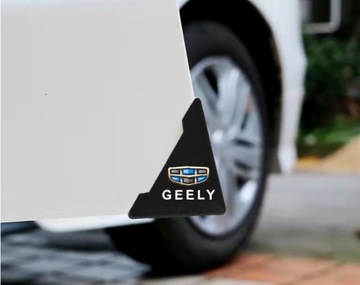 Резиновые накладки защищают углы дверей VOLVO.