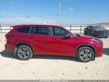 Toyota Highlander III 2023 Toyota Highlander XLE 2023 2.4l 2.4 Benzyna 265KM, zdjęcie 6