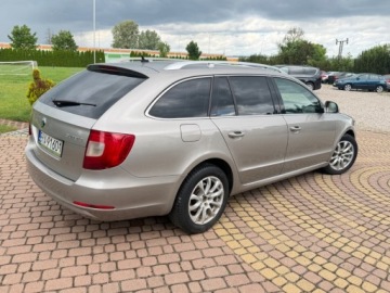 Skoda Superb II Kombi 2.0 TDI CR DPF 140KM 2010 Skoda Superb 2.0TDI 140KM DSG Sprawdz 2.0 Diesel 140KM, zdjęcie 5