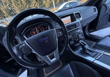 Volvo V60 I Kombi Facelifting 2.0 D4 DRIVE-E 190KM 2018 Volvo V60 R-Design D4 190KM skora BEZWYPADKOWY automat gwarancja, zdjęcie 28