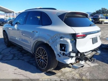 Porsche Cayenne III 2023 Porsche Cayenne Platinum Edition, 2023r., 4x4, 3.0L, zdjęcie 5