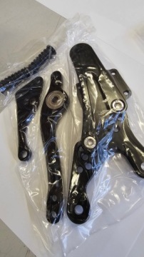 КОМПЛЕКТ ПОДНОЖЕК YAMAHA R1 04-08 ЧЕРНЫЙ