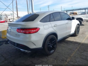 Mercedes GLE W166/C292 2018 Mercedes-Benz GLE 2018 MERCEDES-BENZ AMG GLE 43 COUPE 4MATIC 3.0 Benzyna, zdjęcie 4