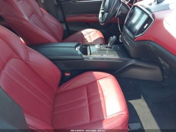 Maserati Ghibli III 2018 Maserati Ghibli S Q4 Gransport 2018 3.0l 3.0 Benzyna 424KM, zdjęcie 9