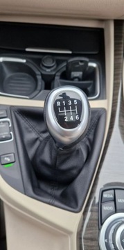 BMW Seria 1 F20-F21 Hatchback 5d 116d EfficientDynamics 116KM 2012 BMW Seria 1 Skora Xenony LED NaviPl HarmanKardon PDC 1.6 Diesel 116KM, zdjęcie 12