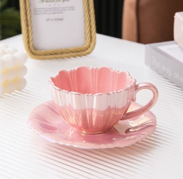 Чашка и блюдце из жемчужной ракушки 240 мл 3341