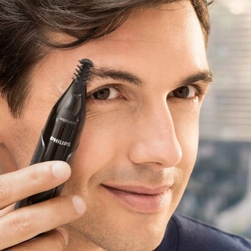 WODOODPORNY TRYMER PHILIPS DO NOSA USZU BRWI WŁOSÓW + ETUI NASADKI BATERIE