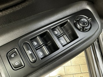 Jeep Renegade SUV 1.4 MultiAir 140KM 2017 Jeep Renegade Serwis ASO, Navi, Grzane fotele, Alu, zdjęcie 18