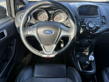 Ford Fiesta VII Hatchback 3d ST 1.6 EcoBoost 182KM 2015 Ford Fiesta ST 1.6 EcoBoost 2015 182KM Salon PL,, zdjęcie 4