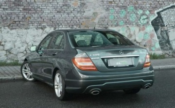 Mercedes Klasa C W204 Limuzyna 3.5 350 CGI BlueEFFICIENCY 306KM 2013 Mercedes-Benz Klasa C Mercedes-Benz Klasa C W204 3,5 V6(306 PS)4MATIC Auto, zdjęcie 6