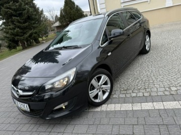 Opel Astra J Sports Tourer Facelifting 1.4 Turbo ECOTEC 120KM 2014 Opel Astra J 1.4T Lift 2014r Nawigacja Serwis, zdjęcie 9