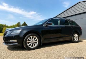 Skoda Octavia III Kombi Facelifting 1.8 TSI 180KM 2017 Skoda Octavia Bezwypadkowy, FV23, KredytowanieLeasing, 1.8 180km, DSG, gwa, zdjęcie 4