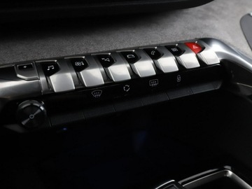 Peugeot 3008 II Plug-In Hybrid Facelifting 1.6 HYBRID 225KM 2022 Peugeot 3008 PHEV full LED virtual cocpit, zdjęcie 29