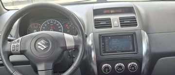 Suzuki SX4 I Hatchback 1.6 i 16V VVT 107KM 2006 Suzuki SX4 Suzuki SX4 1.6 VVT 4x2 Comfort 1.6 Benzyna 107KM, zdjęcie 13