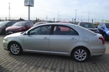 Toyota Avensis II Hatchback 1.8 VVT-i 129KM 2006 Toyota Avensis ,Zarejestrowna, zdjęcie 3