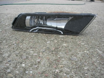 HALOGEN PRAWY SKODA SUPERB III 3V0941700 W-WA