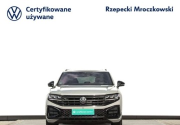Volkswagen Touareg III SUV 3.0 V6 SCR TDI 286KM 2023 Volkswagen Touareg 3.0 286KM V6 TDI 4Motion R-Line Dach panoramiczny Hak N, zdjęcie 1
