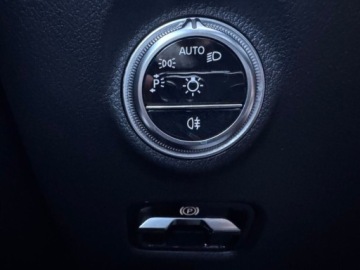 Mercedes Klasa C W206 Limuzyna 1.5 200 204KM 2023 Mercedes-Benz Klasa C C 200 AMG Panorama Kamera 360 HUD Night MBUX, zdjęcie 23